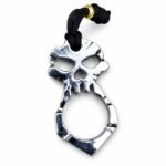 Ring with tiger on the finger of the evil god Brass Knuckles